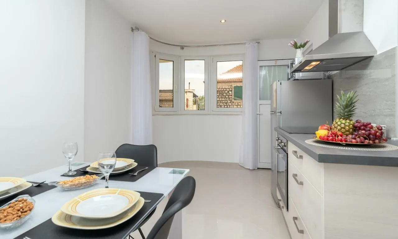 Apartmani Dalmacija Seget Vranjica 0*,