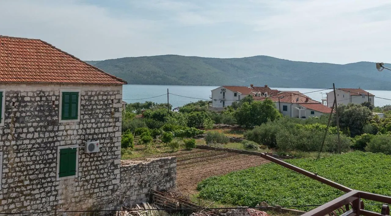 Apartmani Dalmacija Seget Vranjica 0*,