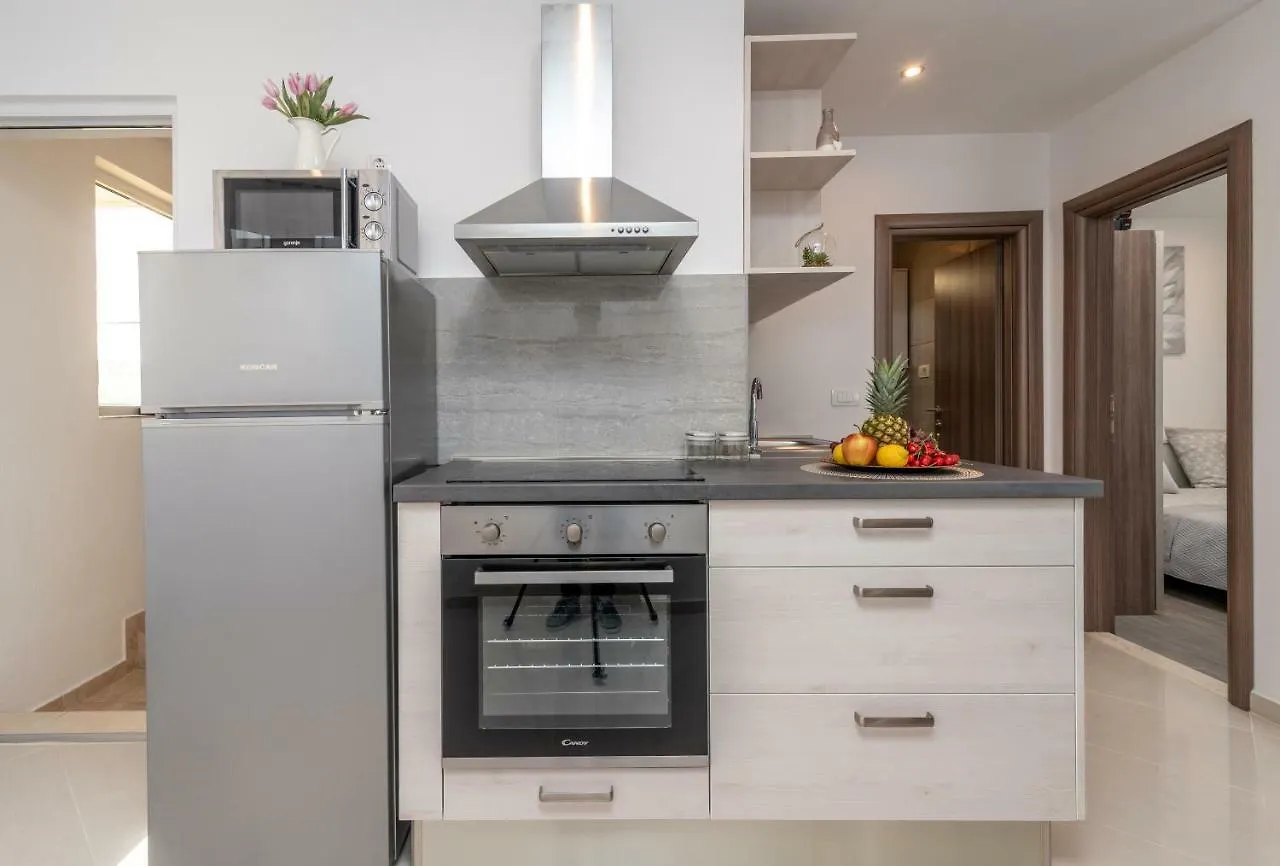Apartmani Dalmacija Seget Vranjica 0*,  Kroatië