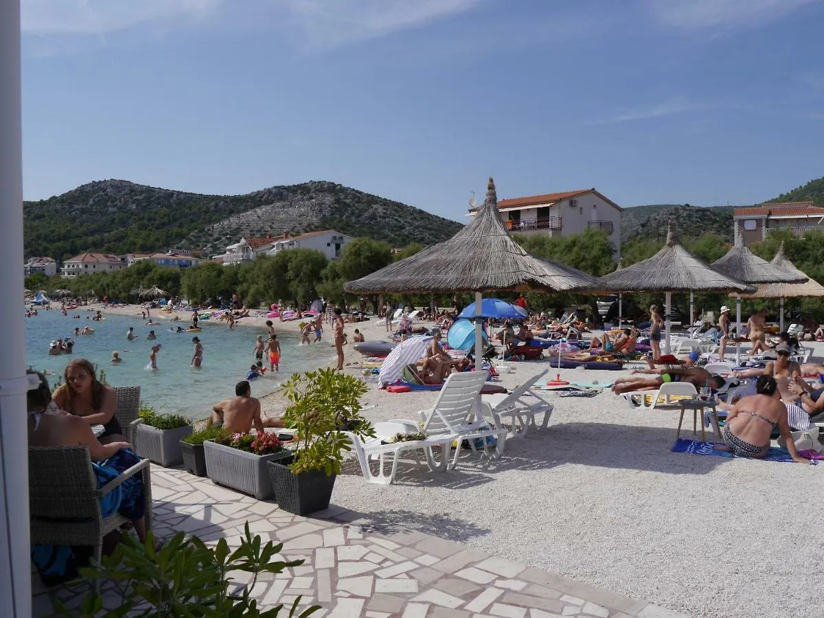 Apartmani Dalmacija Seget Vranjica 0*,  Kroatië